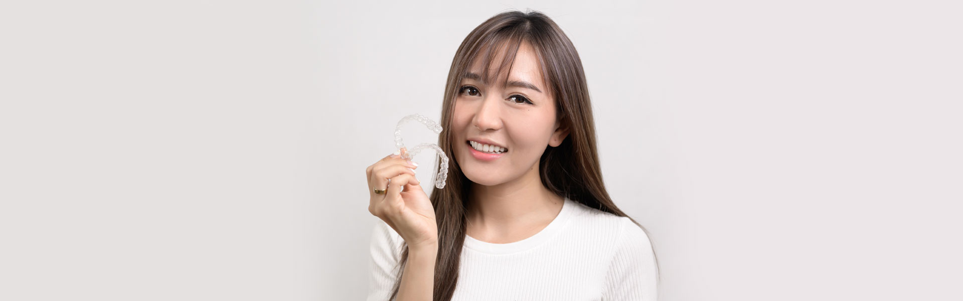 How are Invisalign Aligners Customized to Fit Your Unique Smile?
